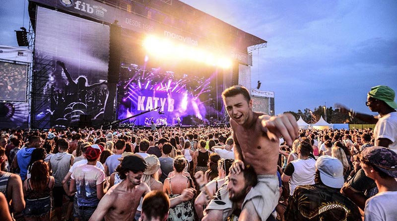 ambiente y público FIB - Festival Internacional de Benicàssim 2014