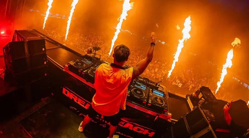 DJ pinchando en Dreambeach Festival