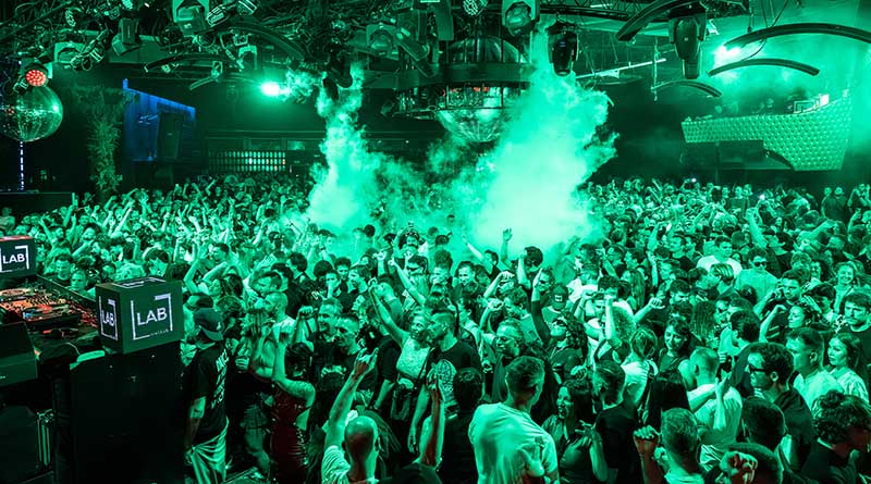 Vista de LAB theClub en Madrid durante una de sus sesiones de música electrónica